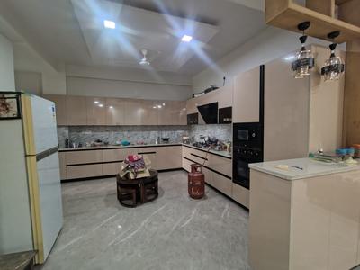 Kitchen Image of 4500 Sq.ft 4 BHK Builder Floor for sale in Sector 10A Gurgaon for Rs. 43500000