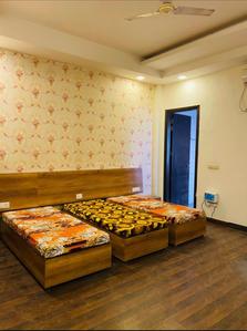 Bedroom Image of Advant boys pg  in Sector 16, Noida