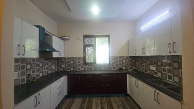 Kitchen Image of 1800 Sq.ft 2 BHK Builder Floor for rent in Sector 50 Gurgaon for Rs. 65000