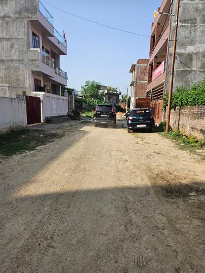 Vrindavan yojna sec 4 Main Image 1