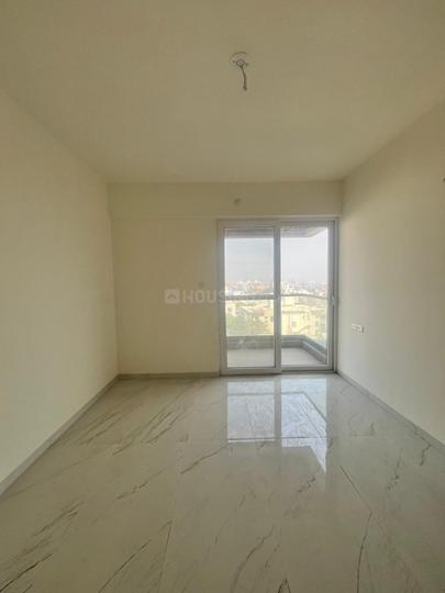 Majestique Ephelia Main Image 1