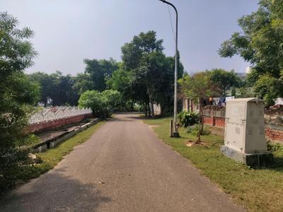 Image of 120 Sq.ft Residential Plot / Land for sale in Eachachhar, Greater Noida for Rs. 22000000