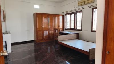Bathroom Image of 500 Sq.ft 1 RK Apartment / Flat for rent in Halasuru Bengaluru for Rs. 17000