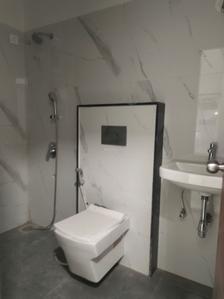 Common Bathroom Image of 950 Sq.ft 2 BHK Apartment / Flat for sale in Nicco Residency, Andheri East Mumbai for Rs. 22800000