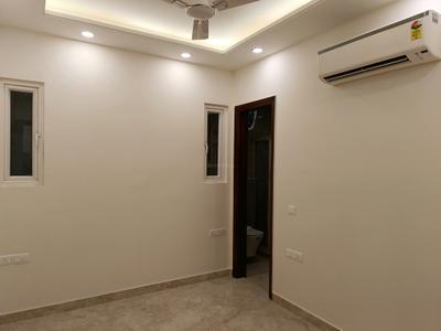 Bedroom Image of 1125 Sq.ft 3 BHK Builder Floor for sale in RWA Saket Block J, Saket New Delhi for Rs. 37500000