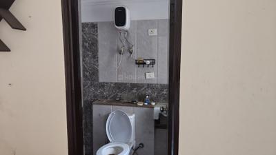 Image of 1229 Sq.ft 3 BHK Apartment / Flat for sale in Amrapali Pan Oasis, Sector 70, Noida for Rs. 13737000
