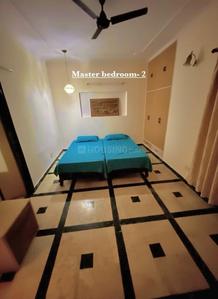 Image of 2700 Sq.ft 4 BHK Independent House for rent in Sector 31, Noida for Rs. 70000