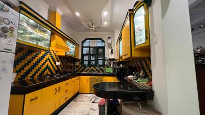 Kitchen Image of 1800 Sq.ft 3 BHK Builder Floor for sale in Patel Nagar New Delhi for Rs. 39900000
