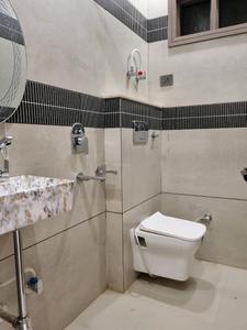 Common Bathroom Image of 900 Sq.ft 3 BHK Apartment / Flat for sale in Nangli Sakrawati New Delhi for Rs. 7500000