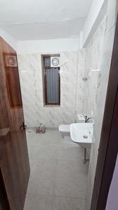 Bathroom Image of 1100 Sq.ft 2 BHK Apartment / Flat for rent in Ashiana Aangan, Milakpur Goojar Bhiwadi for Rs. 14000