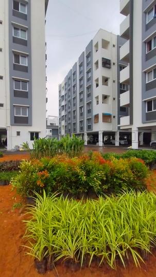 CHAKRI MEADOWS Main Image 1