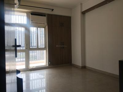 Bedroom Image of 973 Sq.ft 2 BHK Apartment / Flat for rent in Panchsheel Wellington, Crossings Republik Ghaziabad for Rs. 20000