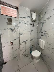 Bathroom Image of 1000 Sq.ft 1 BHK Apartment / Flat for rent in Scheme 78 Indore for Rs. 16000
