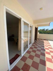 Balcony Image of 950 Sq.ft 1 BHK Builder Floor for rent in Domlur Layout Bengaluru for Rs. 45000