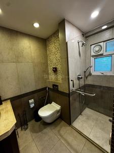 Bathroom Image of 4500 Sq.ft 3 BHK Apartment / Flat for rent in Alwarpet Chennai for Rs. 410000