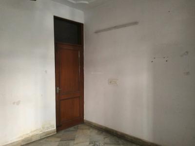 Bedroom One Image of 1150 Sq.ft 3 BHK Builder Floor for rent in Paschim Vihar New Delhi for Rs. 30000