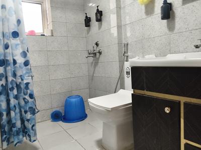 Bathroom Image of 494 Sq.ft 1 BHK Apartment / Flat for sale in Logix Blossom Zest, Sector 143 Noida for Rs. 4200000