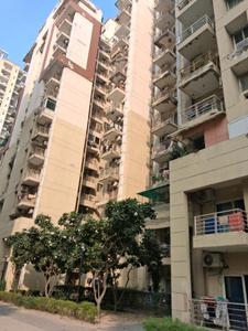 Building Image of 1464 Sq.ft 3 BHK Apartment / Flat for sale in Paras Seasons, Sector 168 Noida for Rs. 11500000