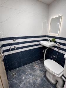 Bathroom Image of Shikhar Home stay Hostel in Khazoor Gaon, Barabanki