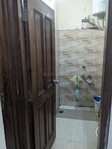 Bathroom Image of 2900 Sq.ft 7 BHK Independent House for sale in Mithapur New Delhi for Rs. 26000000