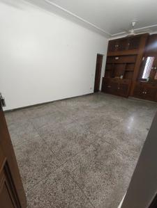 Bedroom Image of 1100 Sq.ft 2 BHK Apartment / Flat for rent in DDA RWA Munirka DDA Flats, Vasant Vihar New Delhi for Rs. 50000