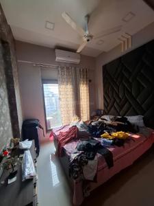 Bedroom Image of 1000 Sq.ft 2 BHK Apartment / Flat for sale in Lodha Paradise, Thane West Thane for Rs. 13000000