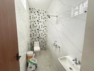 Bathroom Image of 900 Sq.ft 2 BHK Independent House for sale in Railway Carshed Complex Post Avadi Chennai for Rs. 3100000