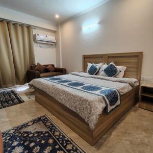 Bedroom Image of 1200 Sq.ft 1 RK Builder Floor for rent in Sector 51 Gurgaon for Rs. 30000