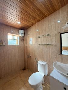 Bathroom Image of 1800 Sq.ft 3 BHK Villa for rent in Parra Goa for Rs. 110000