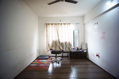 Bedroom Image of 958 Sq.ft 2 BHK Apartment / Flat for sale in Charholi Budruk Pune for Rs. 7000000