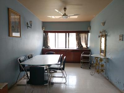 Om Utopia Dining Area 2