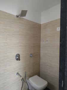 Common Bathroom Image of 575 Sq.ft 1 BHK Apartment / Flat for rent in Unnati Woods Phase 7, Kasarvadavali Thane for Rs. 17000