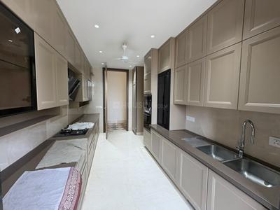 Kitchen Image of 4500 Sq.ft 4 BHK Builder Floor for sale in South Extension II New Delhi for Rs. 130000000