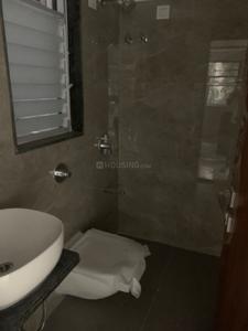 Bathroom Image of 602 Sq.ft 1 BHK Apartment / Flat for sale in Vile Parle East Mumbai for Rs. 18500000