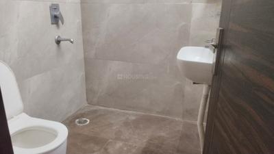 Bathroom Image of 369 Sq.ft 1 RK Builder Floor for rent in DLF Phase 2, DLF Phase 2 Gurgaon for Rs. 24000