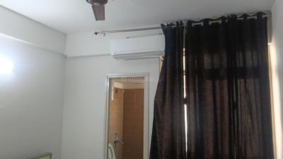 Bedroom Image of 800 Sq.ft 2 BHK Apartment / Flat for rent in Suncity Avenue 76, Sector 76 Gurgaon for Rs. 33000