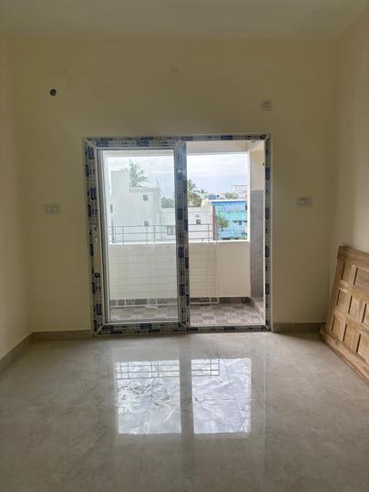 SRI SAI SUNDARAM Main Image 1