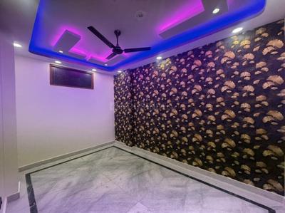 Bedroom Image of 650 Sq.ft 2 BHK Builder Floor for sale in Govindpuri New Delhi for Rs. 5000000