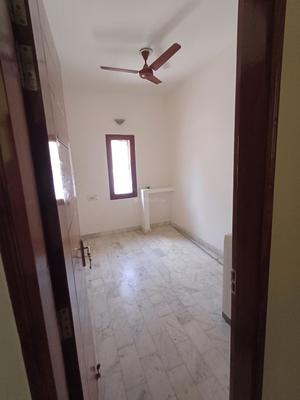 Bedroom Image of 1800 Sq.ft 3.5 BHK Builder Floor for rent in Vasant Vihar New Delhi for Rs. 230000