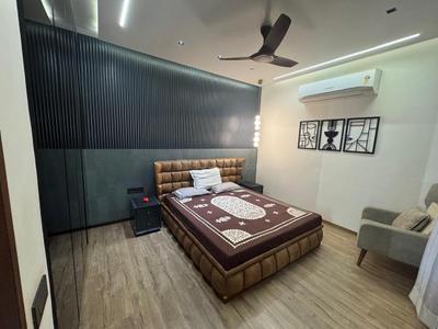 Bedroom Image of 3150 Sq.ft 4 BHK Independent House for rent in Prahlad Nagar Ahmedabad for Rs. 195000