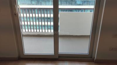 Image of 1200 Sq.ft 2 BHK Apartment / Flat for sale in Emaar MGF The Palm Drive, Sector 66, Gurgaon for Rs. 22700000