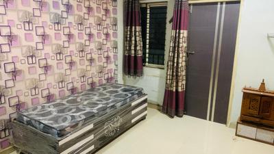 Hall Image of 900 Sq.ft 1 BHK Apartment / Flat for rent in New Alkapuri Vadodara for Rs. 16000