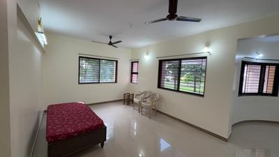 Living Room Image of 1200 Sq.ft 2 BHK Apartment / Flat for rent in Magarpatta Jasminium, Magarpatta City Pune for Rs. 41000