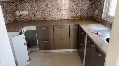 Kitchen Image of 1080 Sq.ft 2.5 BHK Apartment / Flat for rent in Express Zenith, Sector 77 Noida for Rs. 31000