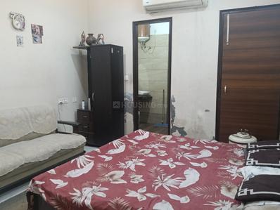Bedroom Image of 1600 Sq.ft 3 BHK Builder Floor for sale in Utrathiya Zirakpur for Rs. 5500000