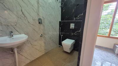 Image of 2400 Sq.ft 3 BHK Duplex for sale in Vishveshwaraya Nagar, Bengaluru for Rs. 18500000