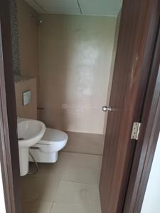 Bathroom Image of 535 Sq.ft 1.5 BHK Apartment / Flat for rent in Runwal Forests, Kanjurmarg West Mumbai for Rs. 61000
