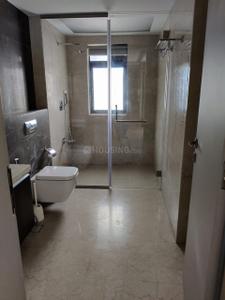Bathroom Image of 750 Sq.ft 1 BHK Apartment / Flat for rent in Nibbana Apartments, Bandra West Mumbai for Rs. 70000