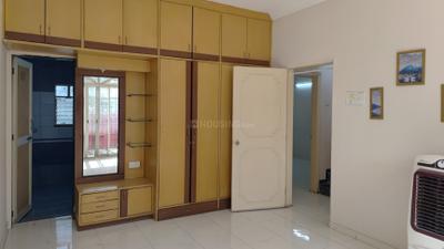 Bedroom Image of 3200 Sq.ft 3 BHK Villa for rent in Pimple Saudagar Pune for Rs. 38000