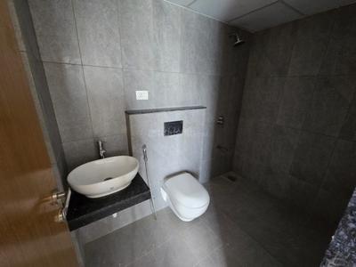 Image of 1000 Sq.ft 2 BHK Apartment / Flat for rent in Oxy Beaumonde, Viman Nagar, Pune for Rs. 70000